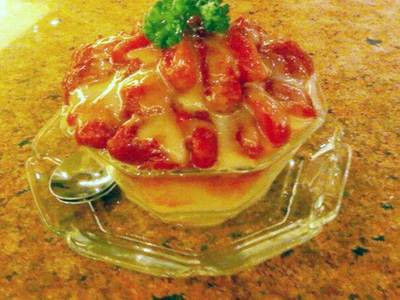 น้ำแข็งใสสตอเบอร์รี่ ที่ ร้านอาหาร Sukishi Charcoal Grill Central Rama 9