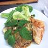 ลาบวุ้นเส้นแซลมอนย่าง ที่ ร้านอาหาร Caffe Nero by Black Canyon Coffee - Grace Hotel โรงแรมเกรซ