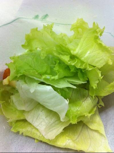 ขนมปังหายไปไหน ที่ ร้านอาหาร Mos Burger Siam Paragon