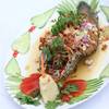 ปลาช่อนชนไก่ ที่ ร้านอาหาร เสน่ห์ชายน้ำ