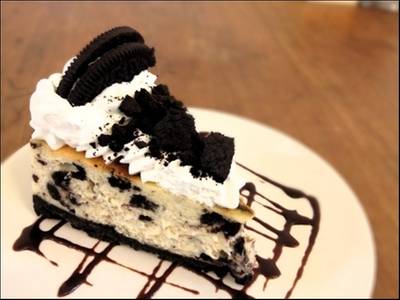 โอริโอ้ชีสเค้กค่ะ ชีสเค้กร้านนี้เด็ดมากมาย ชีสแน่นๆหอมๆ ที่ ร้านอาหาร ณ coffee
