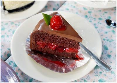 ร้านอาหาร Love at first bite
