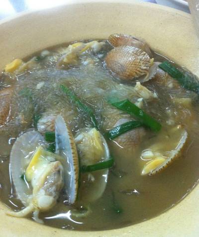 วุ้นเส้นหอยลาย เมนูแปลกใหม่ ที่ ร้านอาหาร รุ่งโรจน์โภชนา