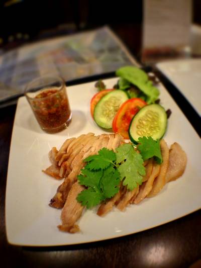 คอหมูย่าง น้ำจิ้มแจ่วที่หวานที่สุดเท่าที่เคยพบมา ที่ ร้านอาหาร My Cafe The Library