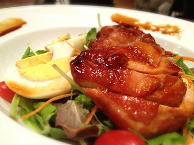 สลัดไก่เทอริยากิ ที่ ร้านอาหาร Wine I Love You CDC
