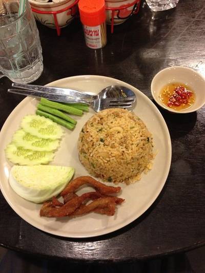 ร้านอาหาร ก๋วยเตี๋ยวไข่ย้อนยุค Central Bangna