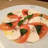 Caprese Salad ที่ ร้านอาหาร Scoozi Pizzeria Italiana The Crystal Park