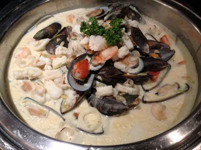 ร้านอาหาร Cafe de nimes Grand sukhumvit bangkok hotels