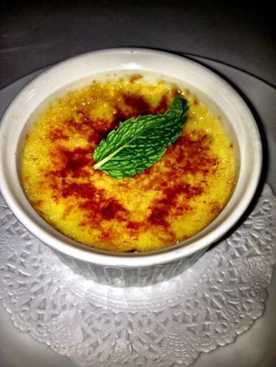 ครีมบลูเร่ ที่ ร้านอาหาร Aubergine Restaurant