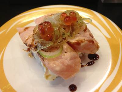 แซลมอน ที่ ร้านอาหาร Heiroku Sushi เซ็นทรัลแจ้งวัฒนะ