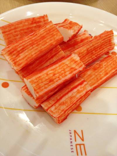ปูอัดแข็งมากมาย ที่ ร้านอาหาร Zendo Central Bangna