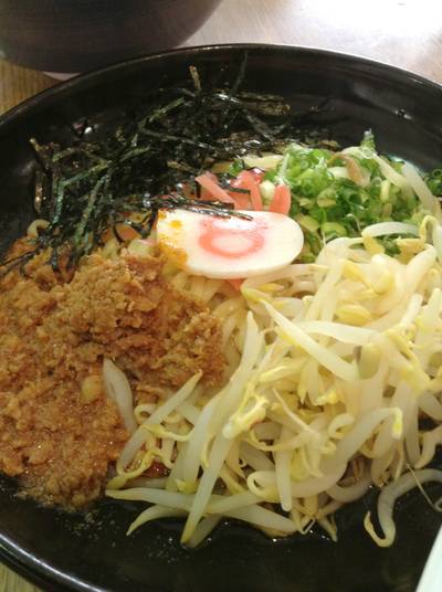 คาราเมน ที่ ร้านอาหาร ฮาจิบัง
