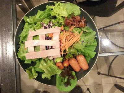 สลัดรวม ที่ ร้านอาหาร My Home