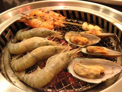 กุ้งแม่นำ้ ฟินมากกกกก ที่ ร้านอาหาร Yura An Grill The Ninth กุ้งแม่นำ้ ฟินมากกกกก ที่ ร้านอาหาร Yura An Grill The Ninth