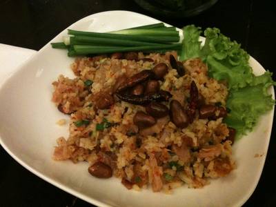 แหนมคลุก ที่ ร้านอาหาร Eat Viet
