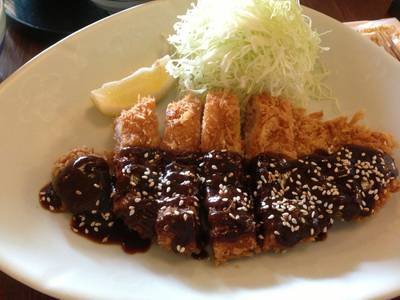 สันนอกคัสซึราดซอสมิโซะ ที่ ร้านอาหาร Katsu King K-Village