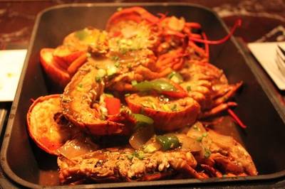 กั๊ง ในเมนูต่างๆ  ที่ ร้านอาหาร Flavors @ Renaissance Ploenchit Hotel