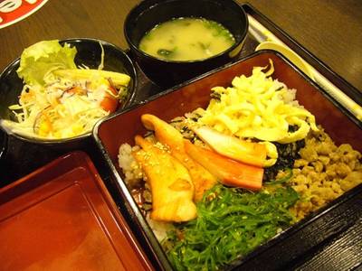 ร้านอาหาร Yayoi Esplanade Ratchada