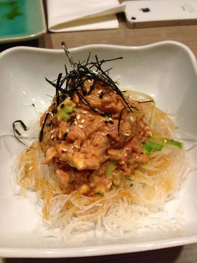 Spicy tuna salad ไม่เผ็ดเบยยย ที่ ร้านอาหาร Isao