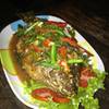ปลานิลราดพริก ที่ ร้านอาหาร แซ่บในซอย