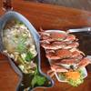 หมูมะนาว + ปูนึ่ง  ที่ ร้านอาหาร กินปู ซีฟู้ด