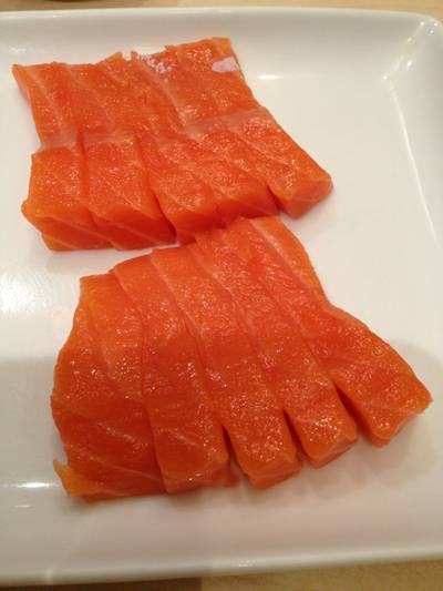 Salmon เนื้อ หว๊านน หวานนน ที่ ร้านอาหาร Taketei ข้าวสาร