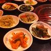 เครื่องเคียงล้นโต๊ะ ที่ ร้านอาหาร ล้ำลำ (Lum Lum) Korean Restaurant