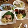 ร้านอาหาร เฮือนเพ็ญ