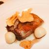 จานที่ 4 - Roasted lamb shoulder with pink pepper and topinambur artichoke cream ที่ ร้านอาหาร Rossini's Sheraton Grande Sukhumvit Hotel
