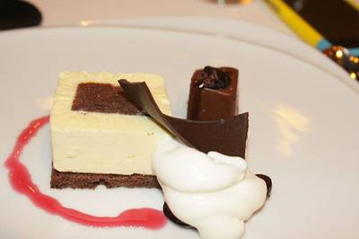 จานที่ 5 - ของหวาน The black forest cake ที่ ร้านอาหาร Rossini's Sheraton Grande Sukhumvit Hotel