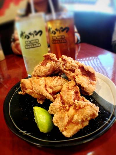 ไก่คาราเกะ กรอบนอก นุ่มใน น้ำมันหยด ชาเขียว,อูล่งใช้ได้ ที่ ร้านอาหาร Bankara Ramen