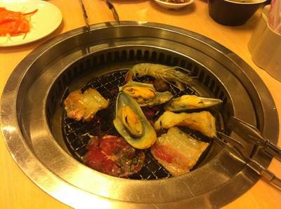 ได้เวลาปิ้งย่าง ที่ ร้านอาหาร Giants Yakiniku