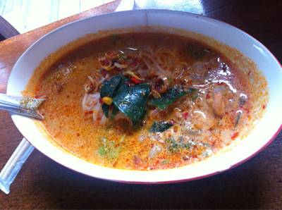 เส้นเล็กต้มยำกุุ้ง ที่ ร้านอาหาร ข้าวแฝ่