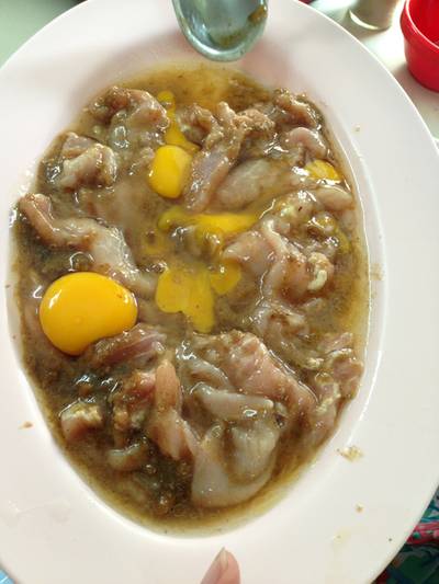 หมูจานใหญ่ จืดไม่นุ่มอย่างที่คิด ที่ ร้านอาหาร สุกี้เอี้ยว-ฮั้ว 2498