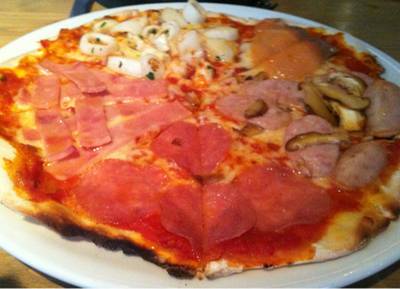 Wine Fusion Pizza ที่ ร้านอาหาร Wine Fusion Wine Fusion Pizza ที่ ร้านอาหาร Wine Fusion