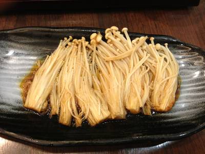 เห็ดเข็มทองผัดเนย ที่ ร้านอาหาร Yayoi The Mall Ngamwongwal