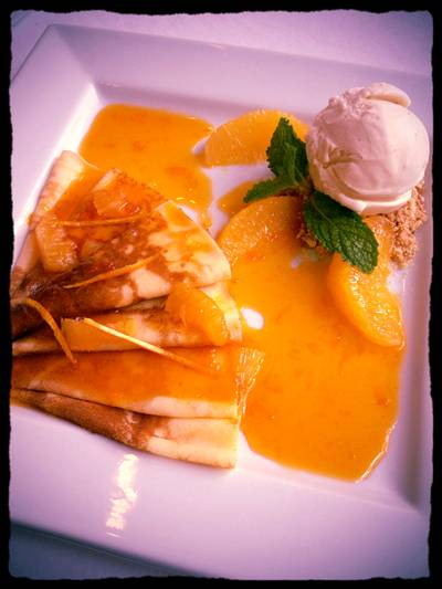 Crape Suzette ที่ ร้านอาหาร The Anna Restaurant & Art Gallery