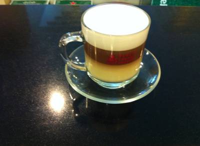 ร้านอาหาร Caffe Nero by Black Canyon Coffee - Grace Hotel โรงแรมเกรซ ร้านอาหาร Caffe Nero by Black Canyon Coffee - Grace Hotel โรงแรมเกรซ