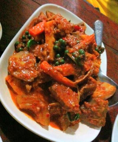 ผัดเผ็ดหมูป่า ที่ ร้านอาหาร อิ่มปลาเผา ดอนเมือง
