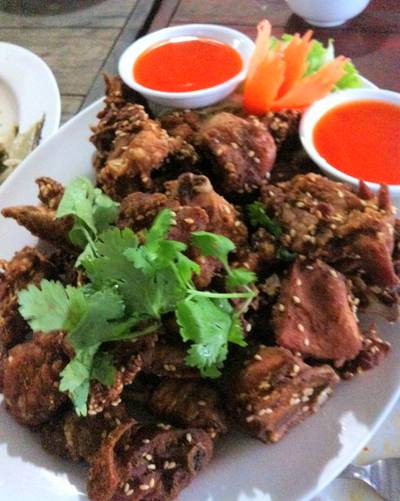 ไก่ทอดกรอบๆ ที่ ร้านอาหาร อิ่มปลาเผา ดอนเมือง