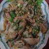 น้ำตกคอหมู ที่ ร้านอาหาร ลาบ 11 ราชพฤกษ์