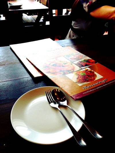 ร้านอาหาร เรือนแม่หลุย อาหารใต้ Promenade
