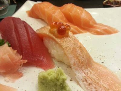 ร้านอาหาร Tororo Sushi