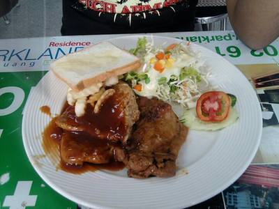ร้านอาหาร สเต็กสามย่าน (ทูเดย์ สเต็ก)