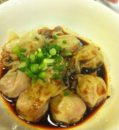 เกี๊ยวกุ้งซอสเปรี้ยว ที่ ร้านอาหาร ติ่น ไท่ ฟง central world