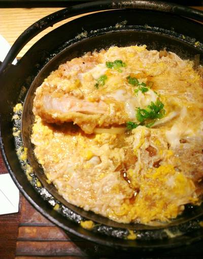 หมูชิ้นหนา ที่ ร้านอาหาร Ootoya Siam Discovery
