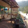ร้านริมทาง น่ารักดี ที่ ร้านอาหาร ร้านหัวสะพาน