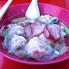 เกี้ยวน้ำหมูแดง ที่ ร้านอาหาร บะหมี่ 60 ปี (บะหมี่ทำเอง)