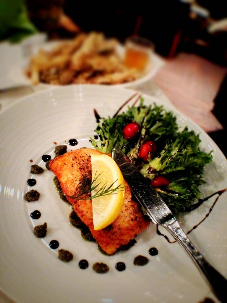 ถ่ายให้ชมอีกมุม ที่ ร้านอาหาร Checkmate Bar & Bistro