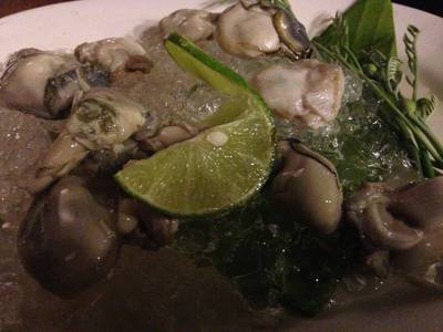หอยนางรมทรงเครื่อง ที่ ร้านอาหาร ระเบียงทะเล
